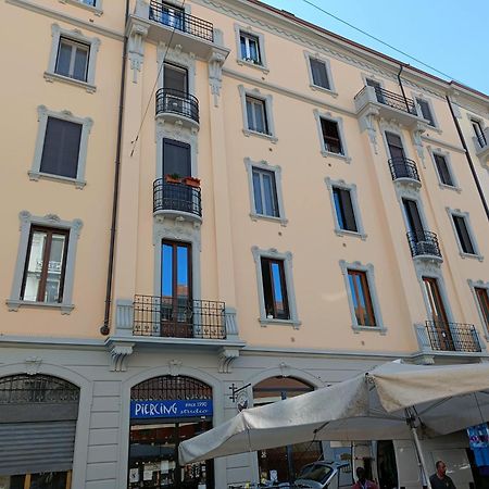 Da Rosa E Pier - Charming Central Apartment Milan Bagian luar foto